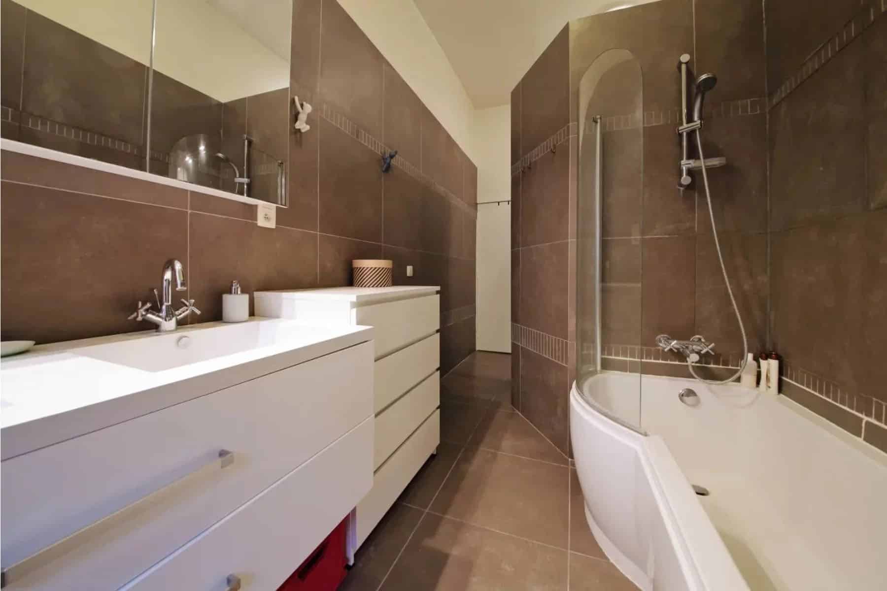 imgi_16_36_0022_imgi_22_42